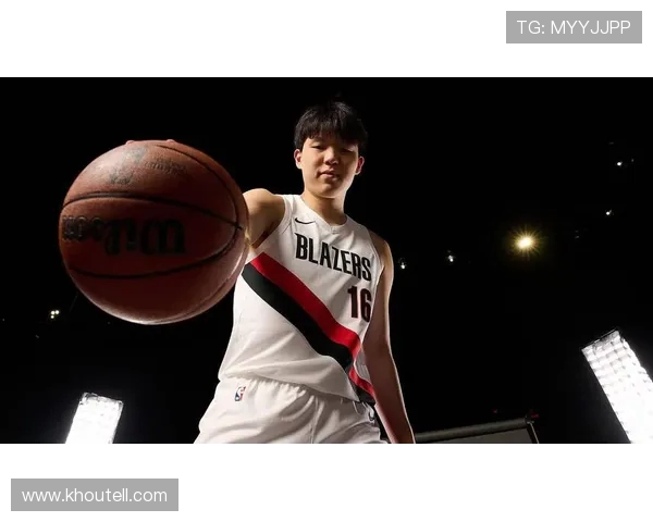 杨瀚森陷开拓者内线竞争漩涡:合同保障难掩未来不确定性 杨瀚森陷开拓者内线竞争漩涡:合同保障难掩未来不确定性